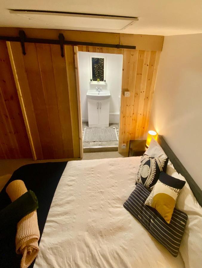 The Dragonfly Bnb, Glastonbury Ngoại thất bức ảnh