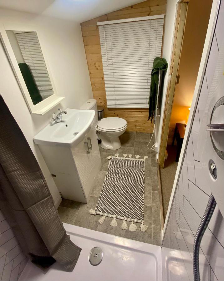 The Dragonfly Bnb, Glastonbury Ngoại thất bức ảnh