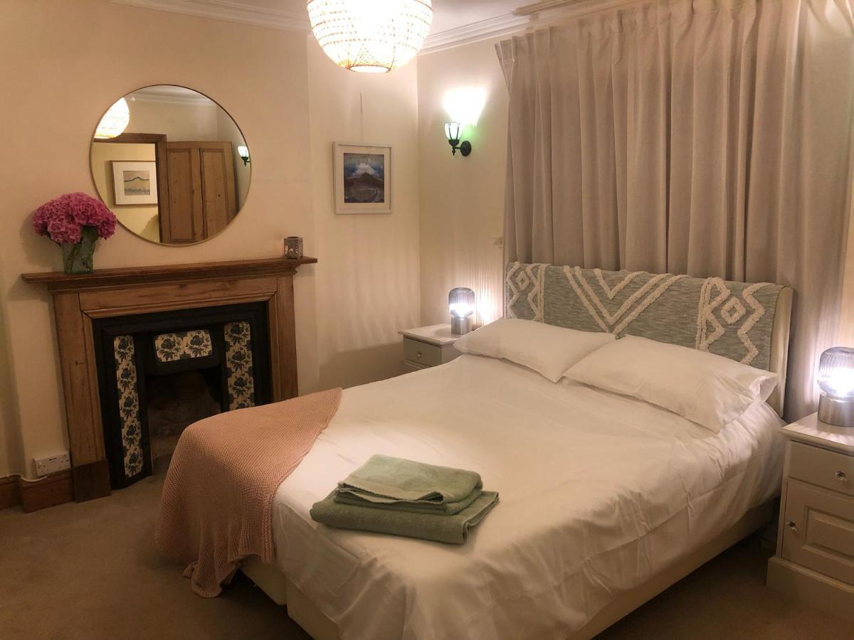 The Dragonfly Bnb, Glastonbury Ngoại thất bức ảnh
