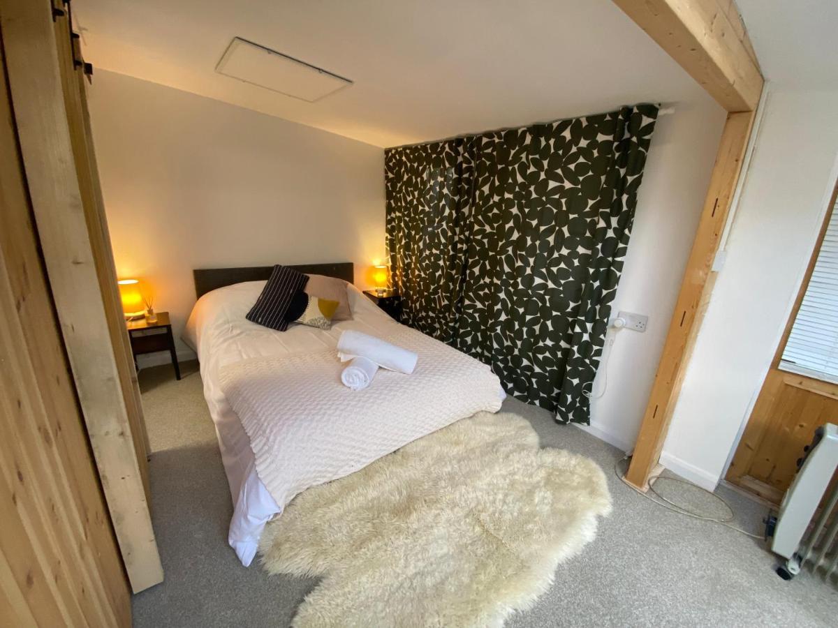 The Dragonfly Bnb, Glastonbury Ngoại thất bức ảnh