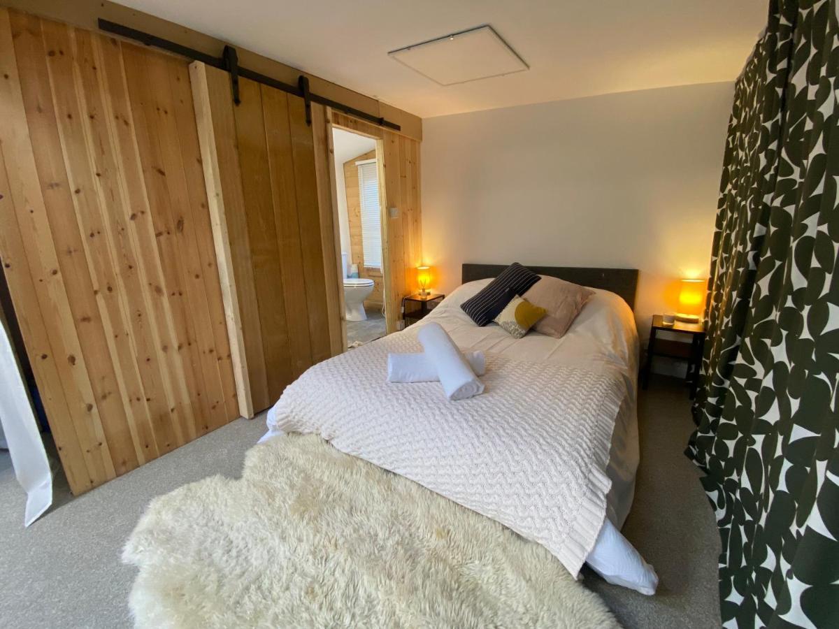 The Dragonfly Bnb, Glastonbury Ngoại thất bức ảnh